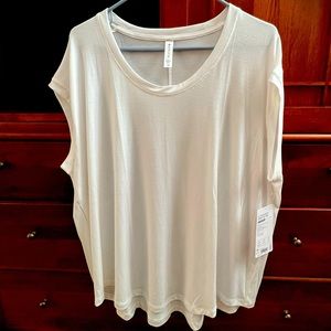 Athleta Cloud Stratus Tee